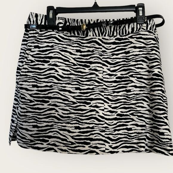 Zebra Attyre Skort size 10 with front pockets - Picture 1 of 6